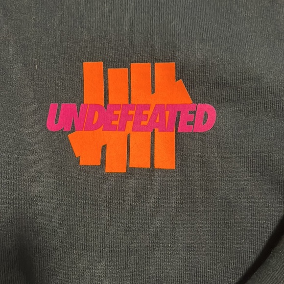 Undefeated hoodie - Picture 2 of 7